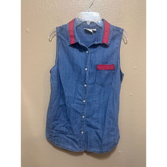 St.‎ John's Bay Chambray Denim Sleeveless Shirt Polka Dot Trim Medium M - Picture 1 of 5